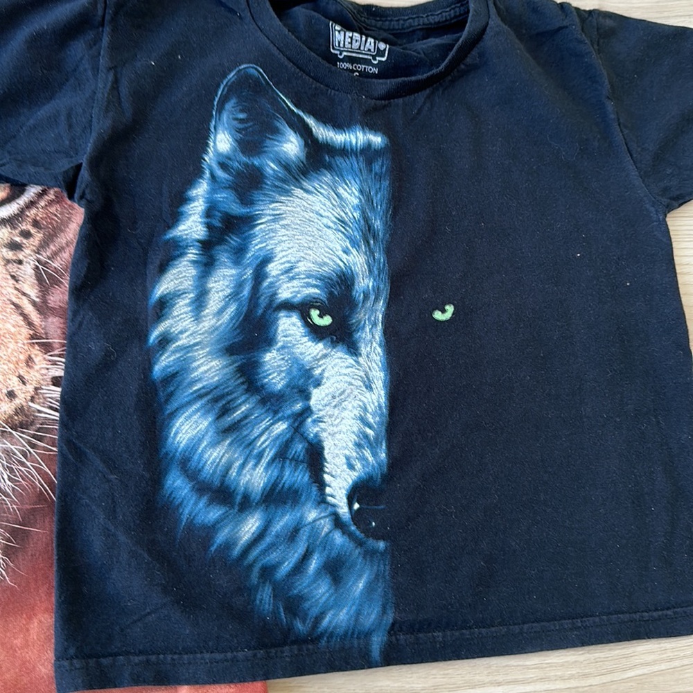 Bundle of 2 100% cotton size S boy Tees - Picture 3 of 8
